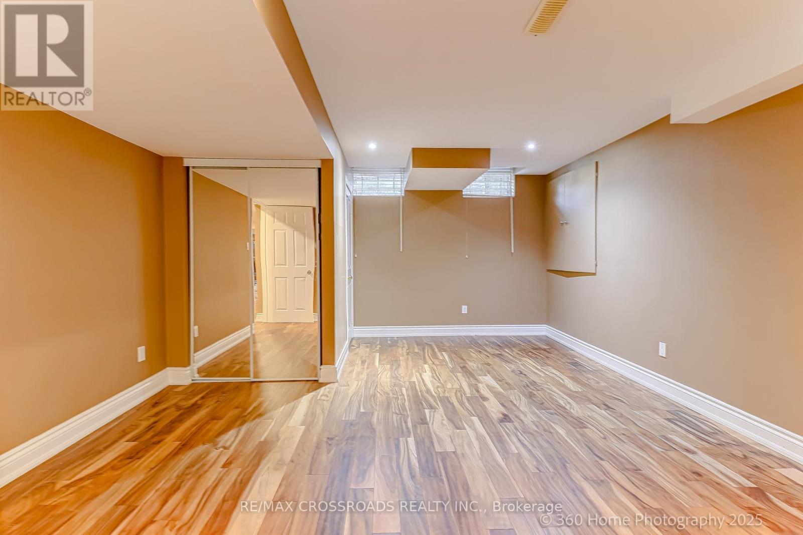 2 Mumberson Court, Markham, Ontario  L6C 1Y4 - Photo 17 - N12415971
