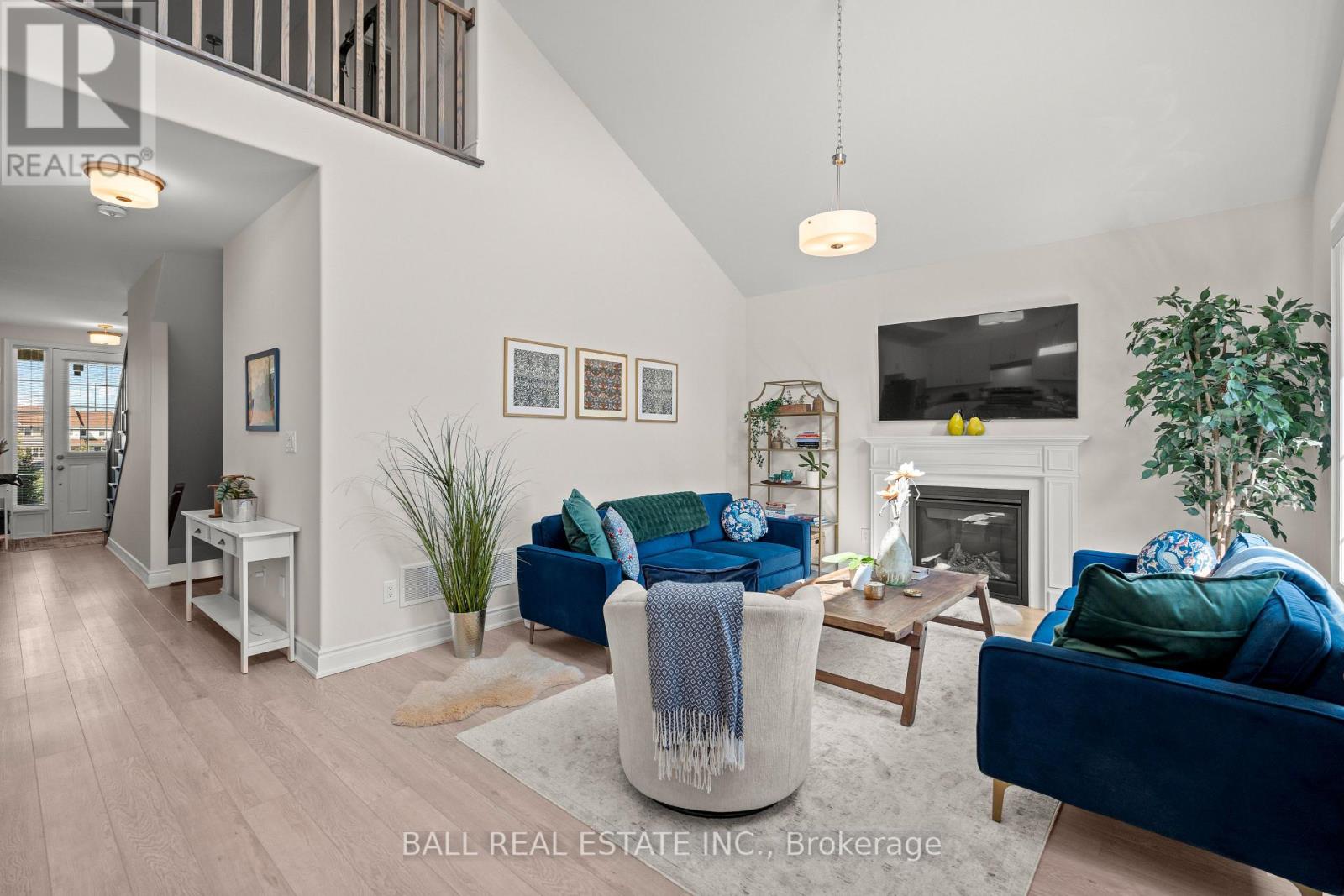 708 Whetstone Lane, Peterborough, Ontario  K9H 0H9 - Photo 11 - X12426350