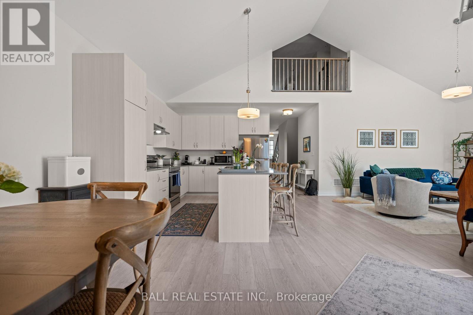 708 Whetstone Lane, Peterborough, Ontario  K9H 0H9 - Photo 14 - X12426350