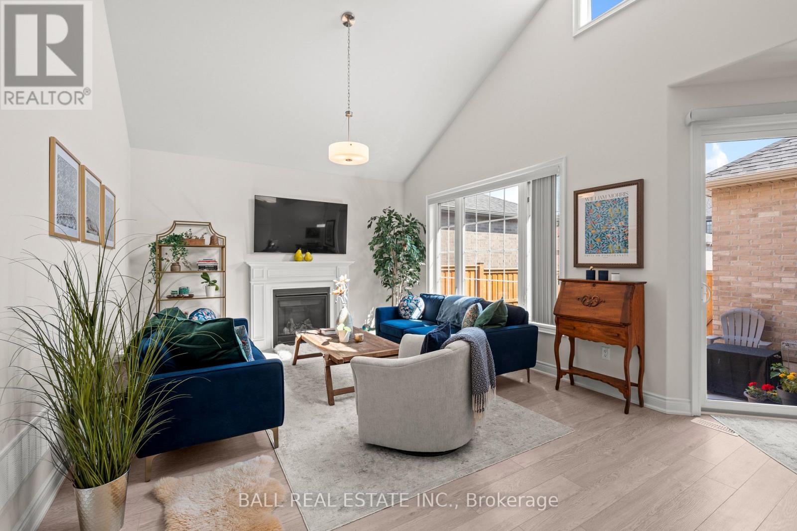 708 Whetstone Lane, Peterborough, Ontario  K9H 0H9 - Photo 9 - X12426350
