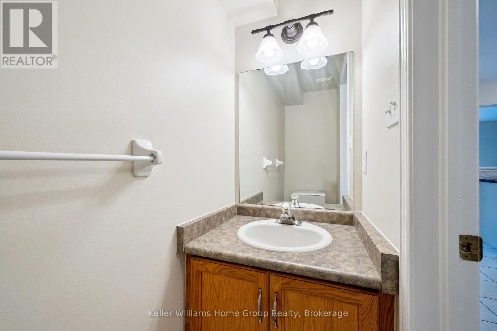123 Stephanie Drive, Guelph, Ontario  N1K 1X7 - Photo 17 - X12426229