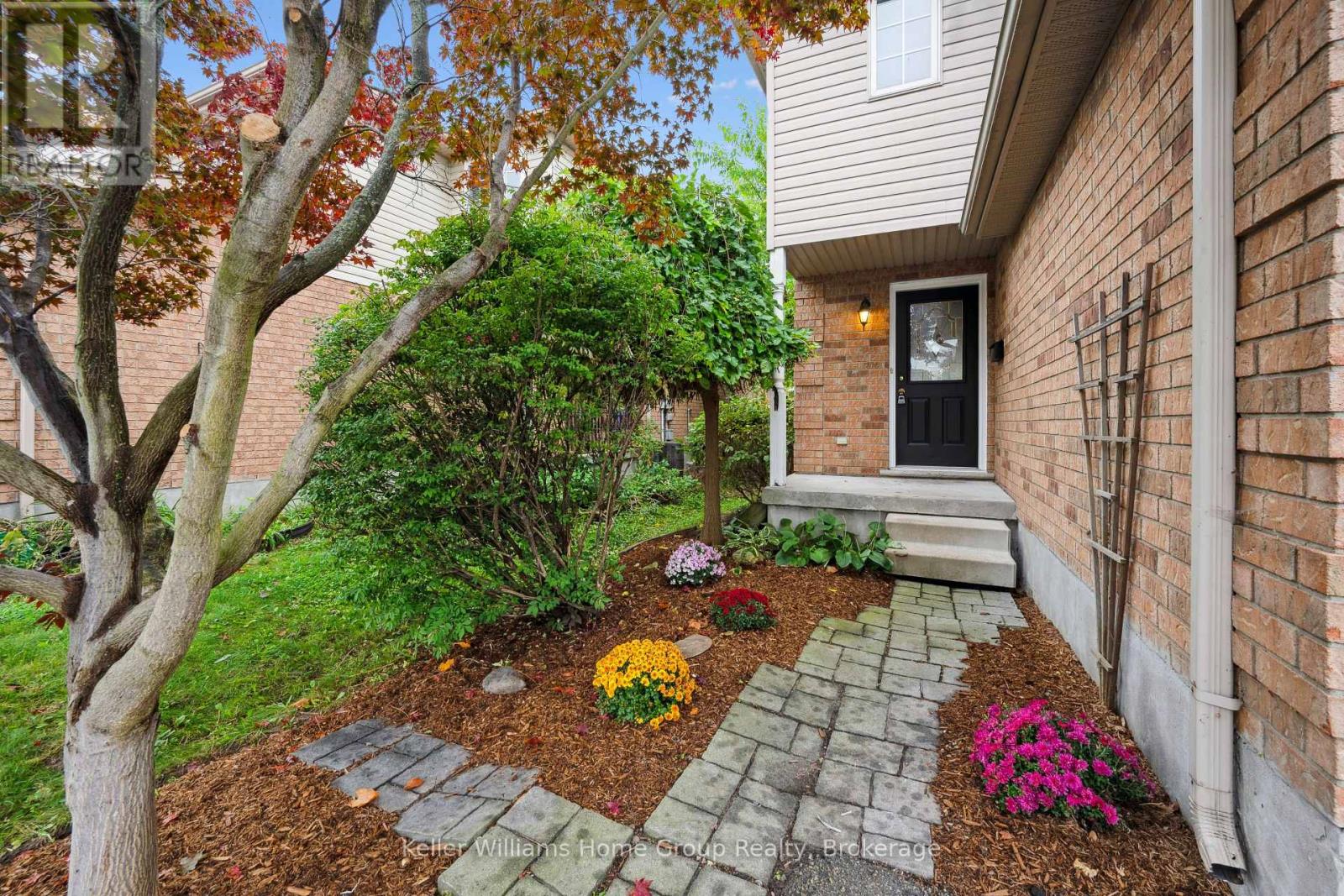 123 Stephanie Drive, Guelph, Ontario  N1K 1X7 - Photo 4 - X12426229
