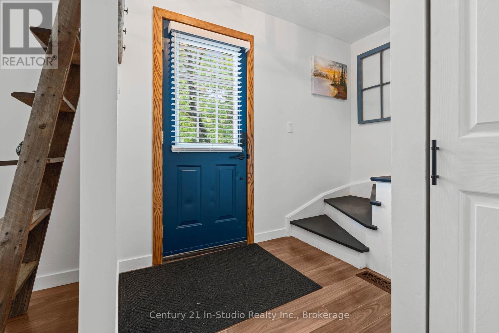 1065 10th Avenue E, Owen Sound, Ontario  N4K 3H9 - Photo 11 - X12426264