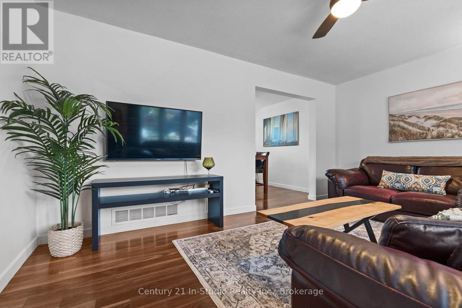 1065 10th Avenue E, Owen Sound, Ontario  N4K 3H9 - Photo 13 - X12426264