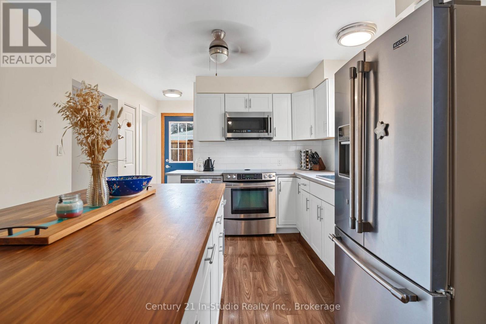 1065 10th Avenue E, Owen Sound, Ontario  N4K 3H9 - Photo 18 - X12426264