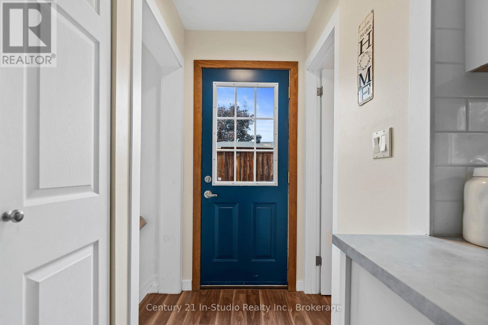 1065 10th Avenue E, Owen Sound, Ontario  N4K 3H9 - Photo 24 - X12426264