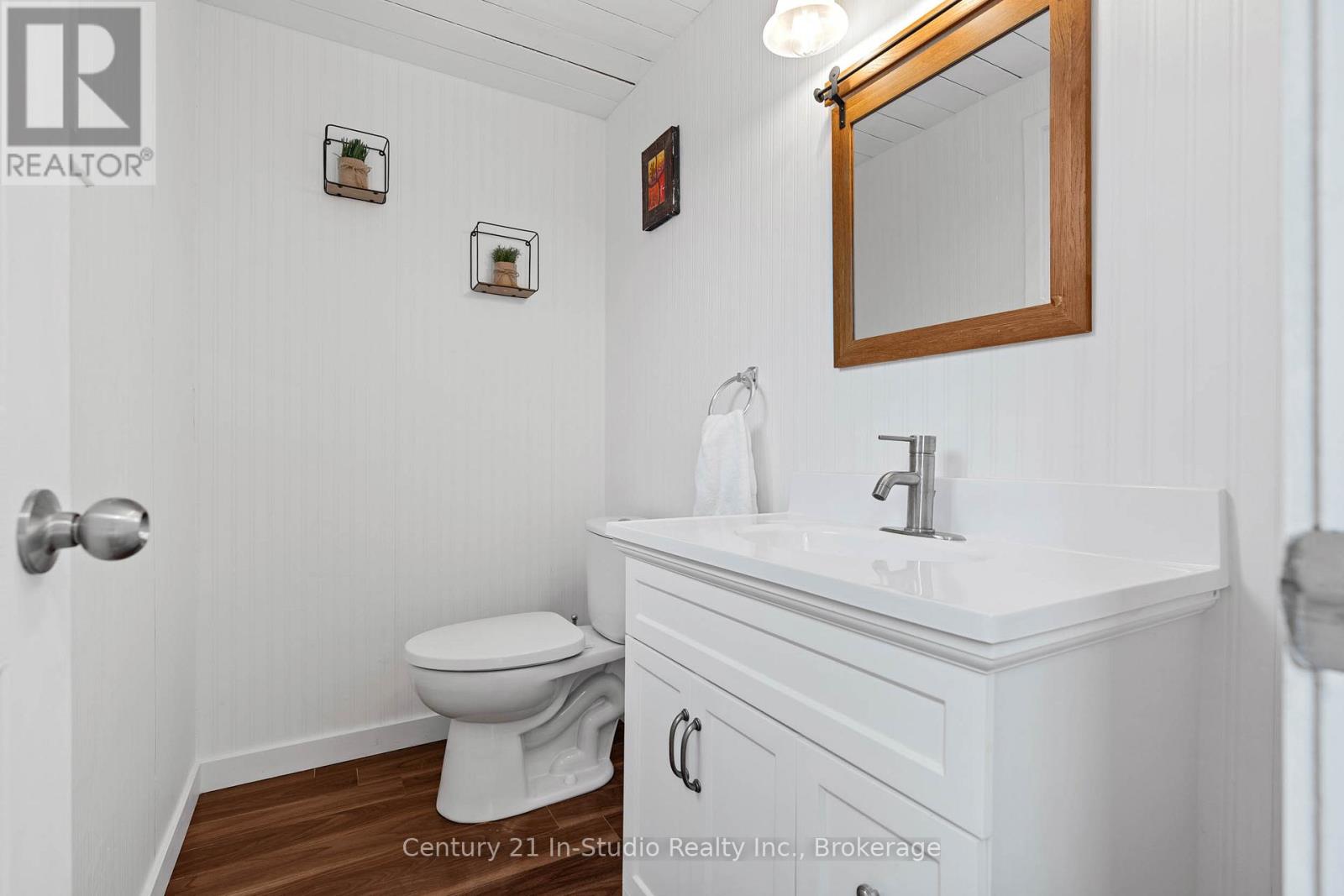 1065 10th Avenue E, Owen Sound, Ontario  N4K 3H9 - Photo 25 - X12426264