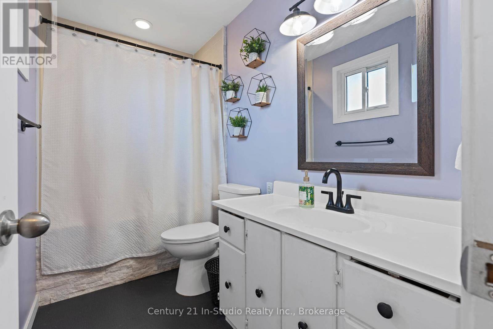 1065 10th Avenue E, Owen Sound, Ontario  N4K 3H9 - Photo 29 - X12426264