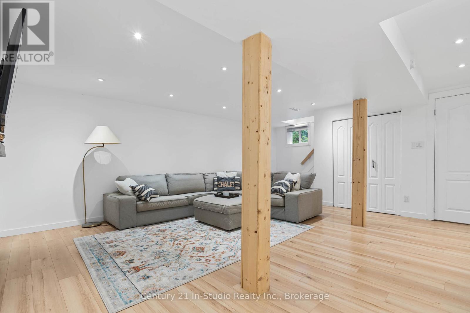 1065 10th Avenue E, Owen Sound, Ontario  N4K 3H9 - Photo 32 - X12426264