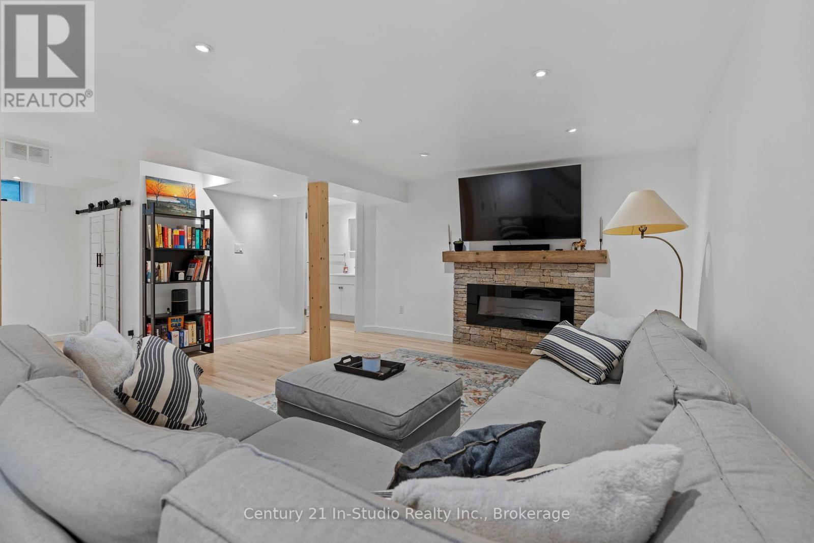 1065 10th Avenue E, Owen Sound, Ontario  N4K 3H9 - Photo 33 - X12426264