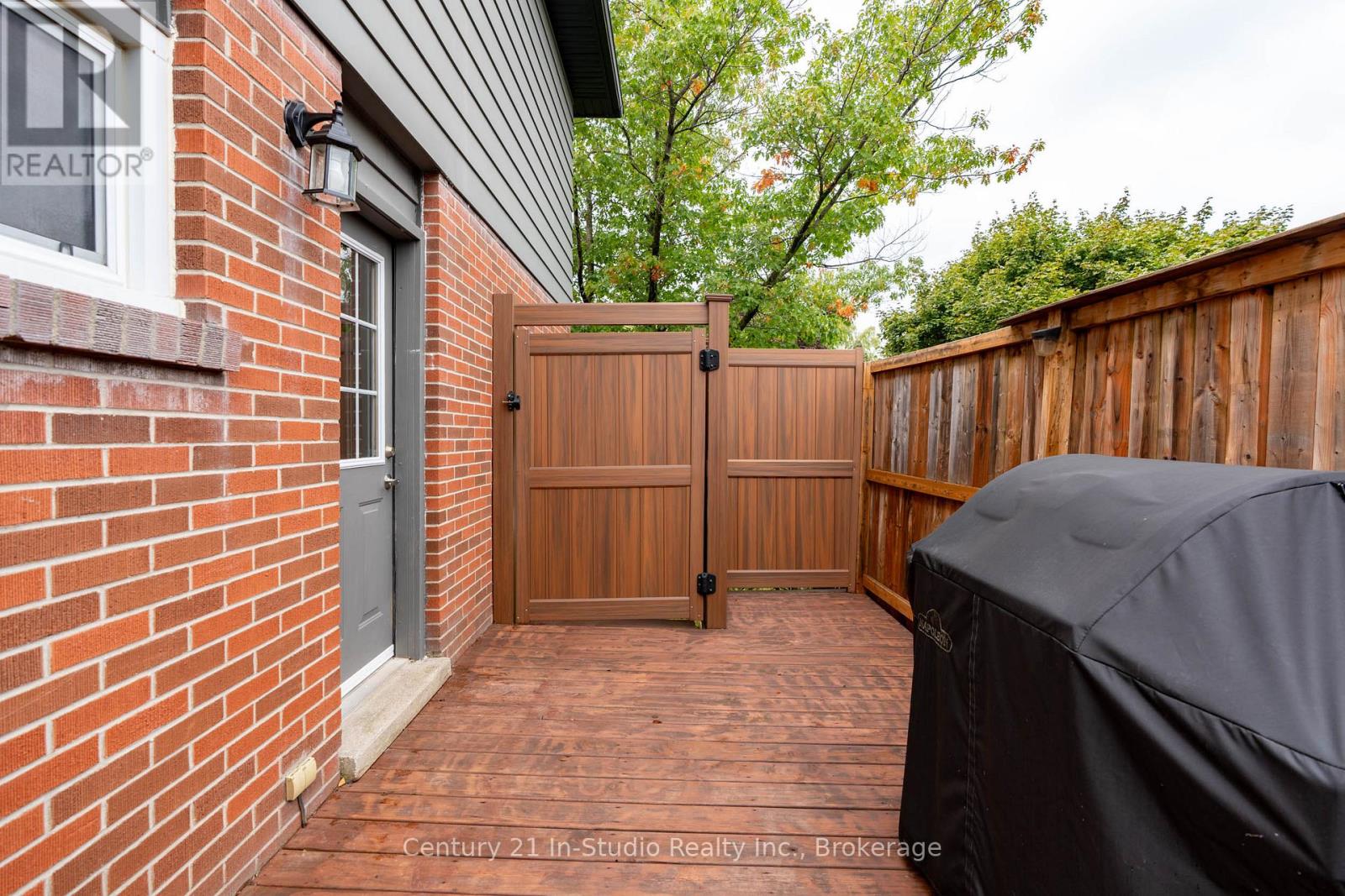 1065 10th Avenue E, Owen Sound, Ontario  N4K 3H9 - Photo 41 - X12426264