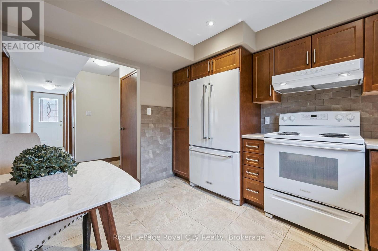 21 Heath Road, Guelph (Junction/onward Willow), Ontario  N1H 6G8 - Photo 19 - X12426284