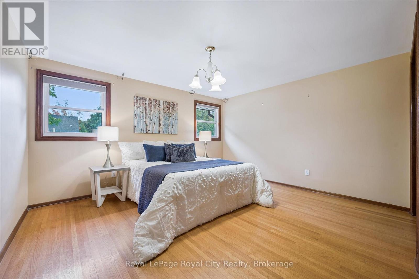 21 Heath Road, Guelph (Junction/onward Willow), Ontario  N1H 6G8 - Photo 30 - X12426284