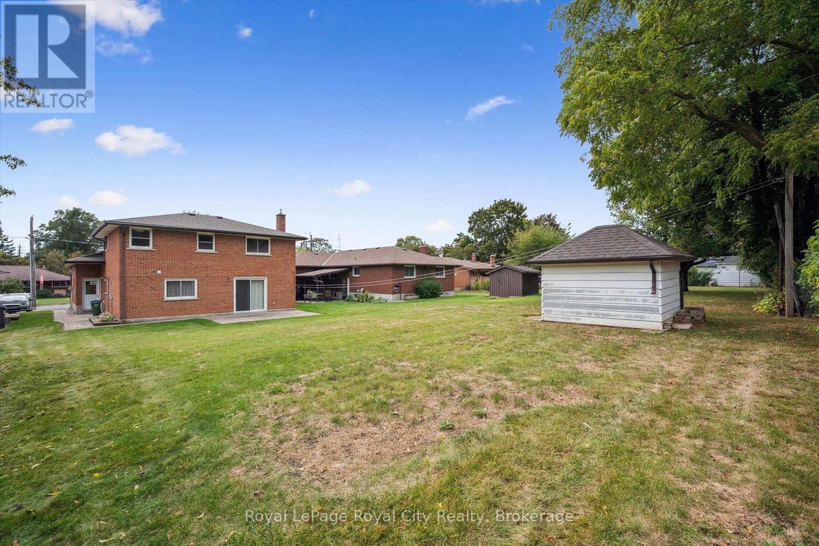 21 Heath Road, Guelph (Junction/onward Willow), Ontario  N1H 6G8 - Photo 37 - X12426284