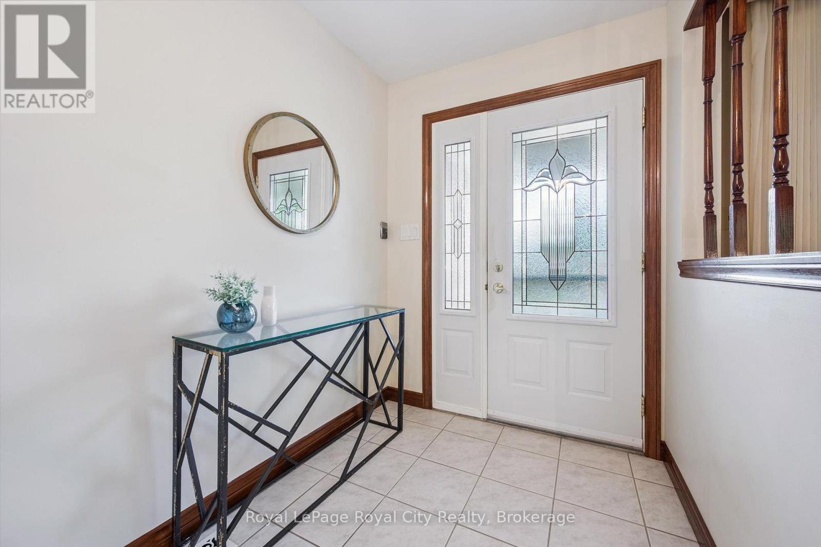 21 Heath Road, Guelph (Junction/onward Willow), Ontario  N1H 6G8 - Photo 6 - X12426284