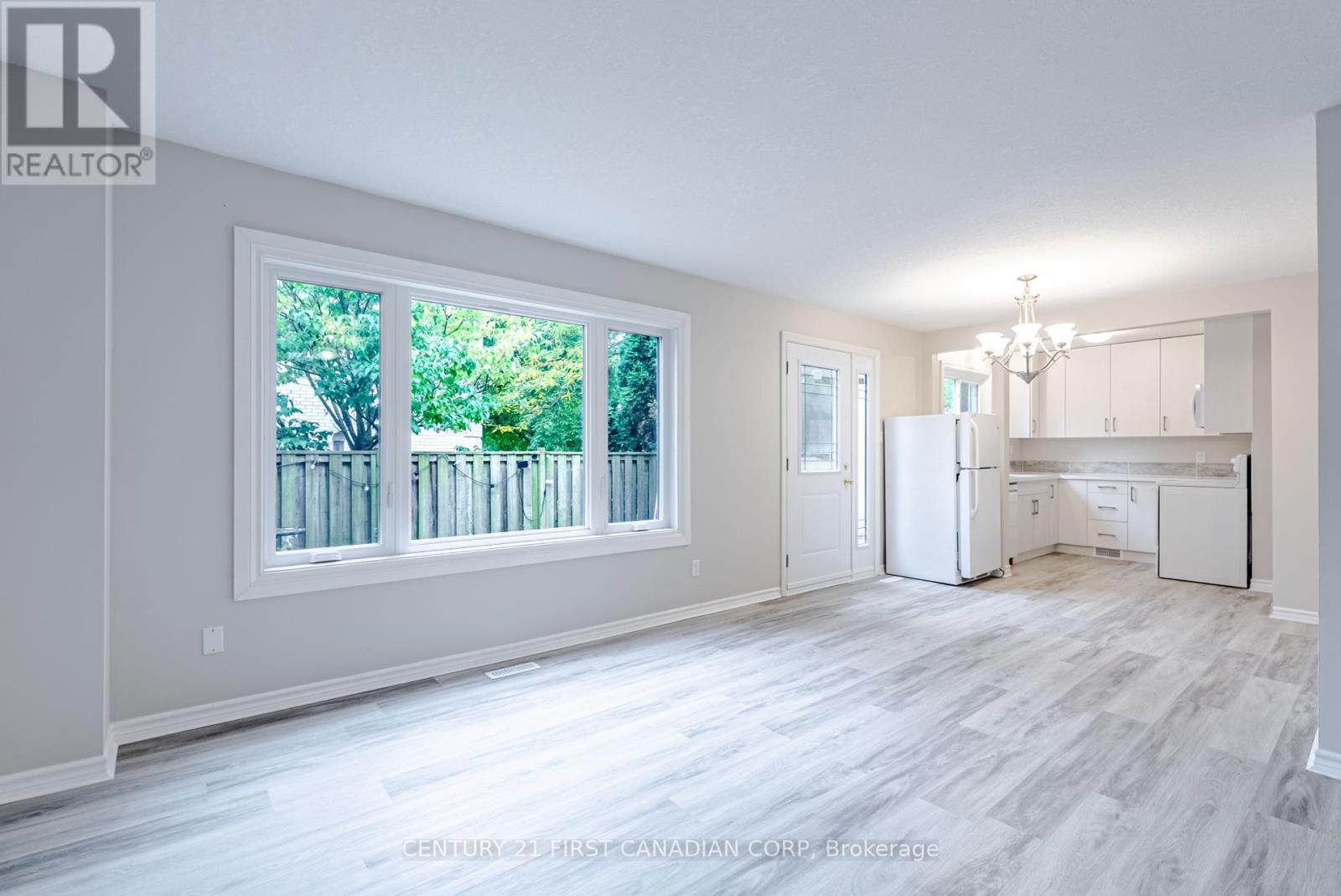 8 - 360 Homestead Court, London North, Ontario  N6G 2E9 - Photo 12 - X12426254