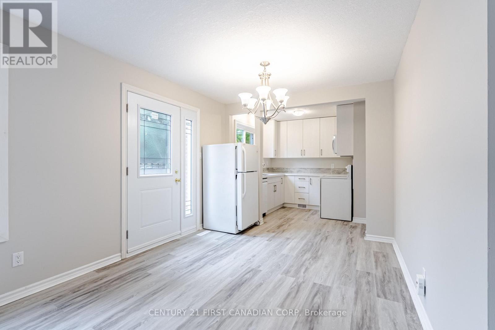 8 - 360 Homestead Court, London North, Ontario  N6G 2E9 - Photo 13 - X12426254