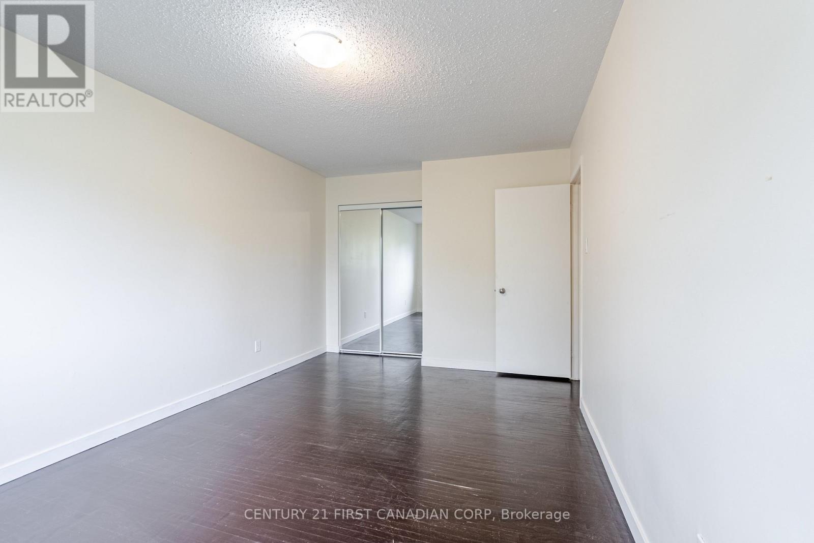 8 - 360 Homestead Court, London North, Ontario  N6G 2E9 - Photo 21 - X12426254