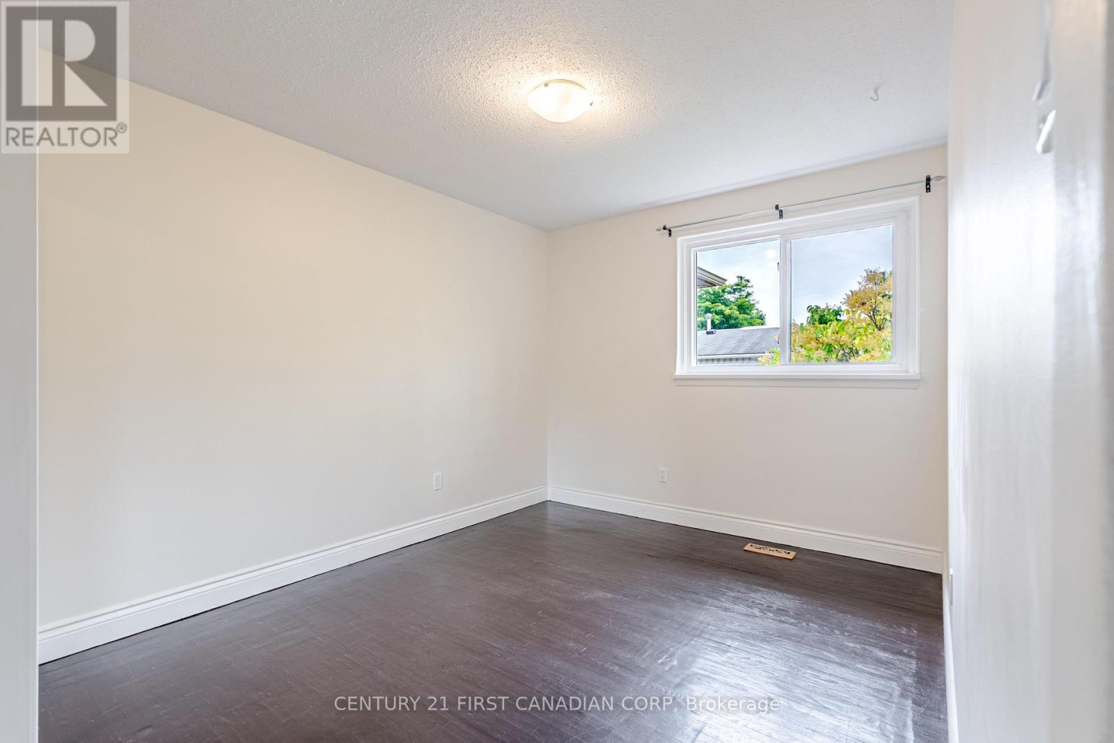 8 - 360 Homestead Court, London North, Ontario  N6G 2E9 - Photo 24 - X12426254
