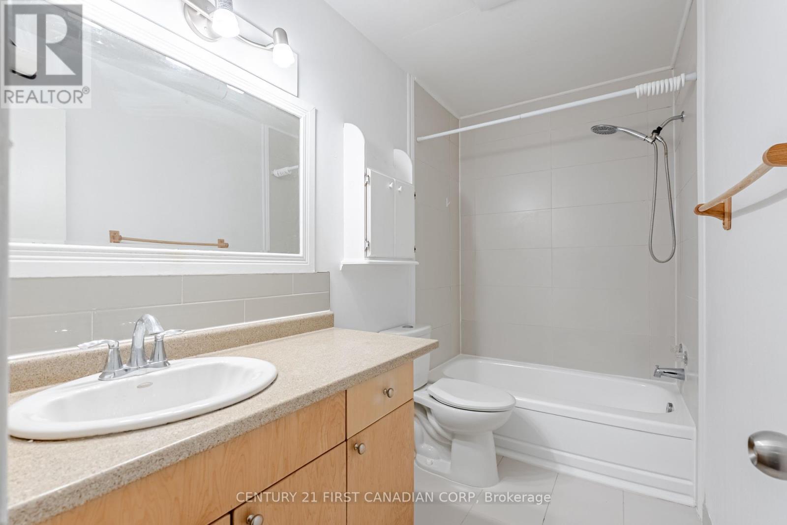 8 - 360 Homestead Court, London North, Ontario  N6G 2E9 - Photo 26 - X12426254