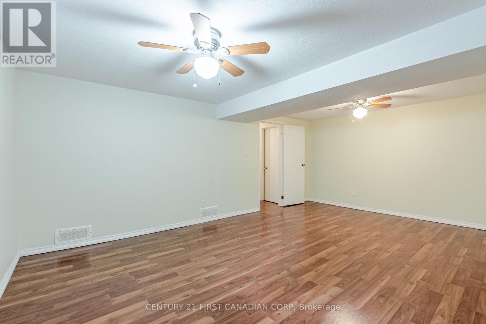 8 - 360 Homestead Court, London North, Ontario  N6G 2E9 - Photo 28 - X12426254