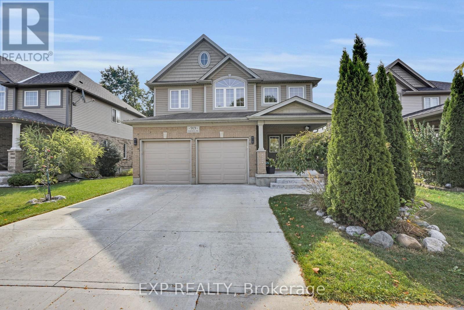 919 Foxcreek Road, London North, Ontario  N6G 0H1 - Photo 2 - X12426281