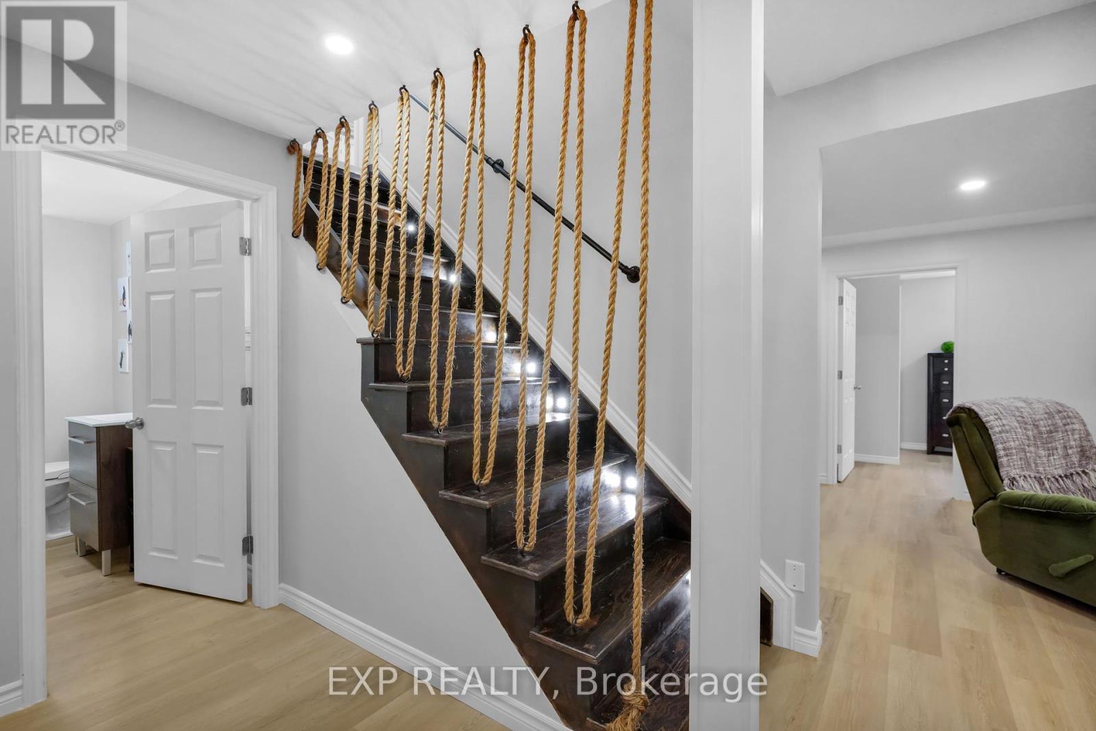 919 Foxcreek Road, London North, Ontario  N6G 0H1 - Photo 32 - X12426281