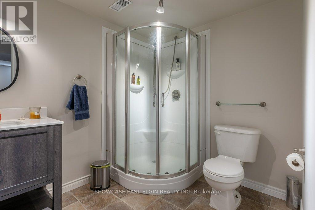 26 Lawrence Crescent, Aylmer, Ontario  N5H 1B5 - Photo 34 - X12426346