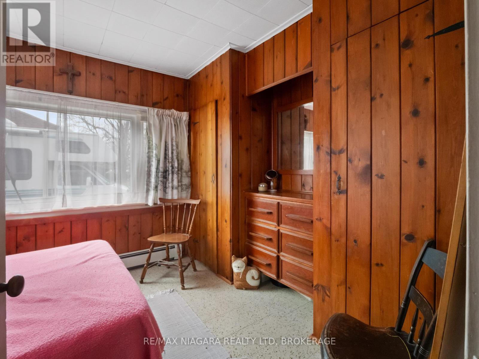 3719 Rebstock Road, Fort Erie, Ontario  L0S 1B0 - Photo 13 - X12391350