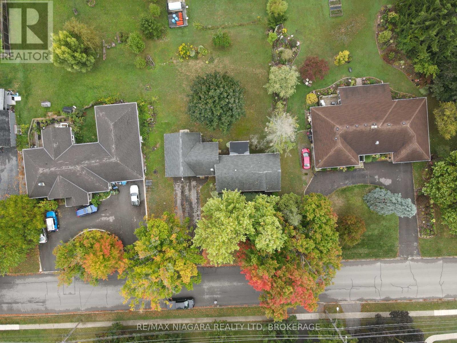 3719 Rebstock Road, Fort Erie, Ontario  L0S 1B0 - Photo 25 - X12391350
