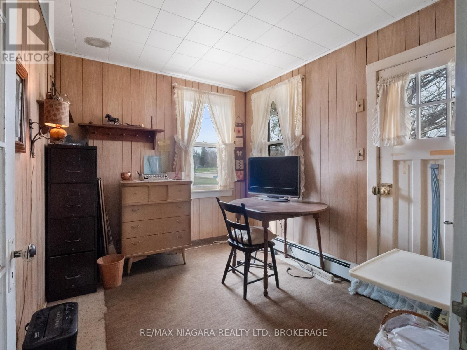 3719 Rebstock Road, Fort Erie, Ontario  L0S 1B0 - Photo 12 - X12391350