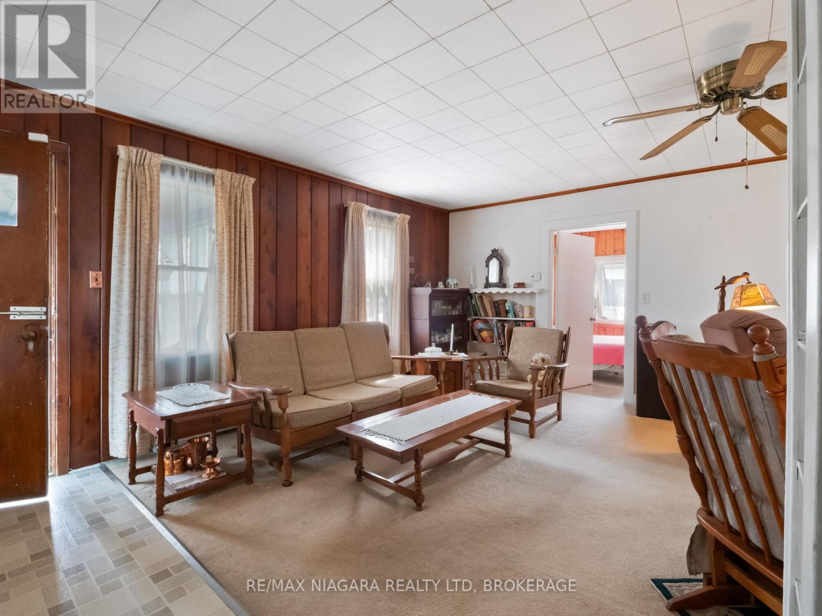 3719 Rebstock Road, Fort Erie, Ontario  L0S 1B0 - Photo 9 - X12391350