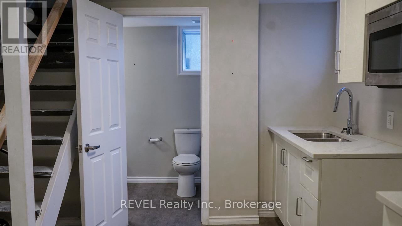Lower - 22 Greenwood Avenue, Welland, Ontario  L3C 4B2 - Photo 27 - X12397892