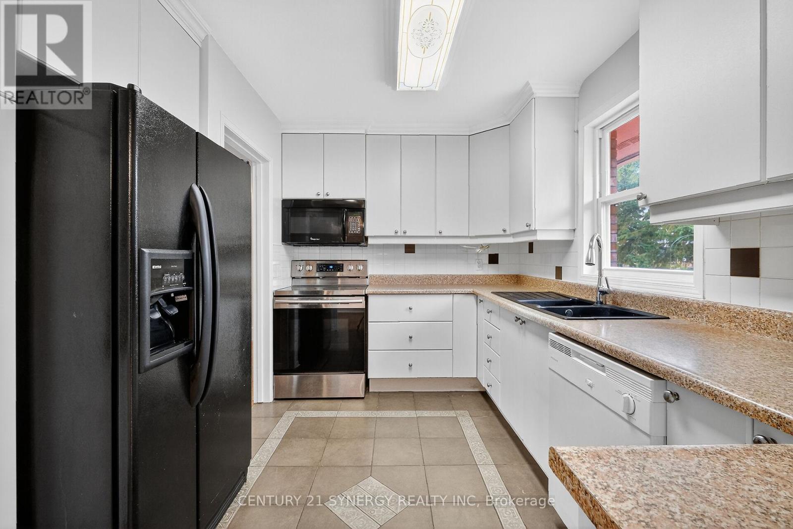 10 Pritchard Drive, Ottawa, Ontario  K2G 1B3 - Photo 13 - X12426280