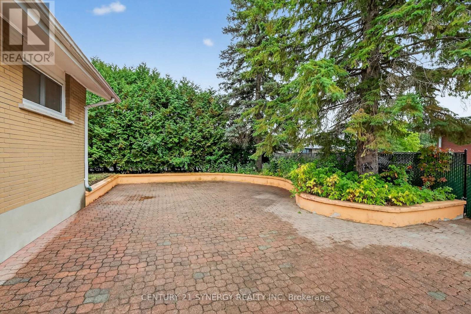 10 Pritchard Drive, Ottawa, Ontario  K2G 1B3 - Photo 33 - X12426280