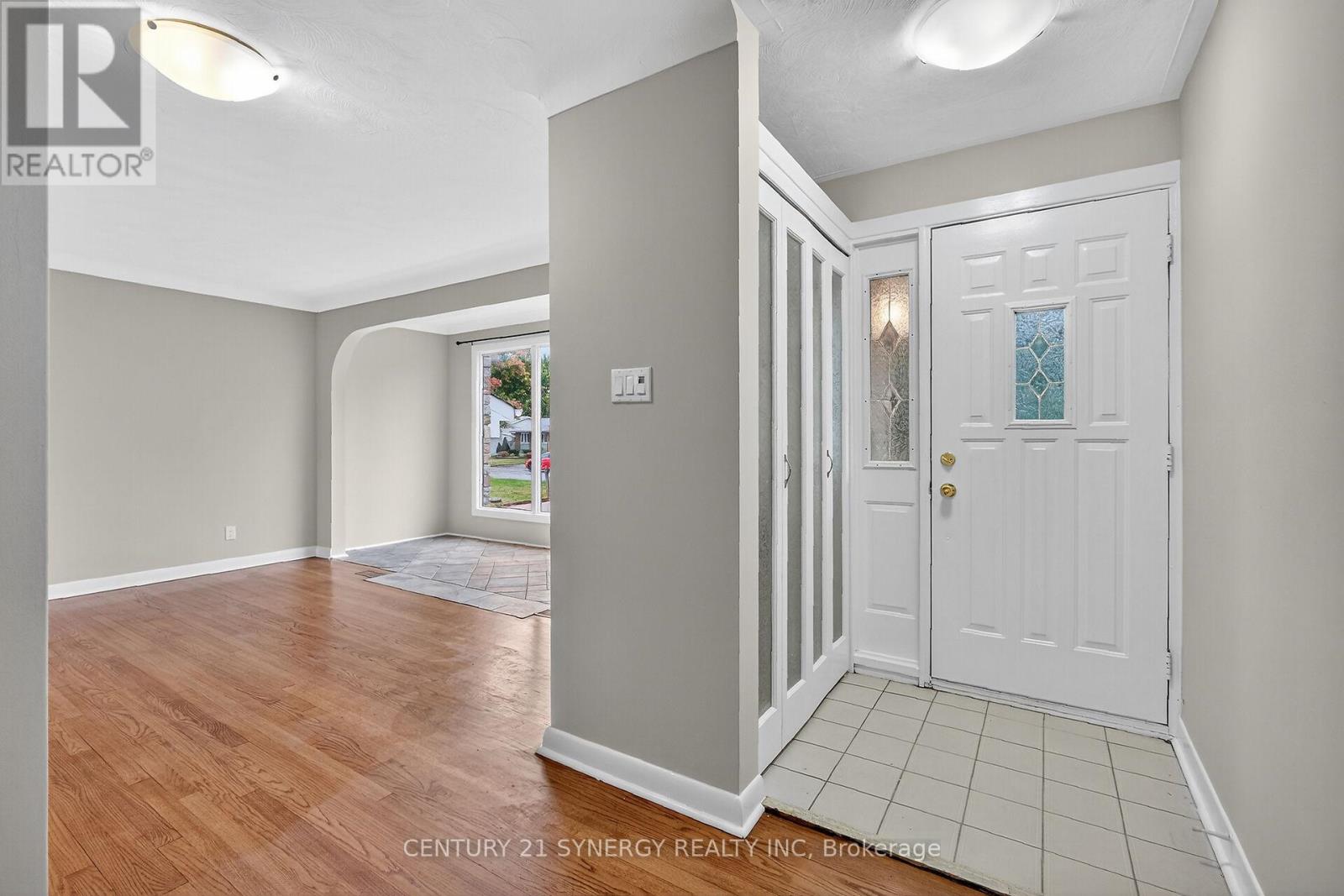 10 Pritchard Drive, Ottawa, Ontario  K2G 1B3 - Photo 6 - X12426280