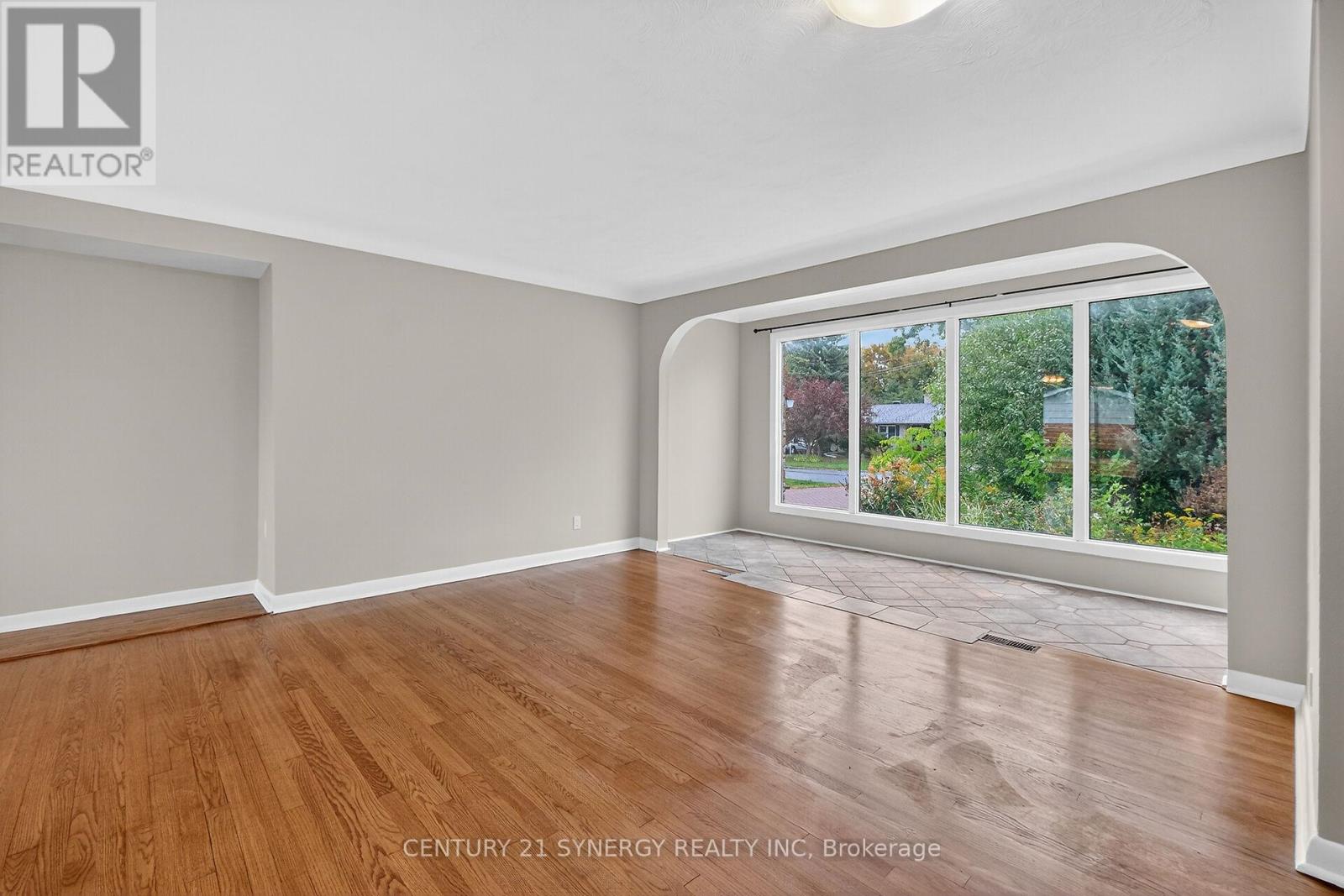 10 Pritchard Drive, Ottawa, Ontario  K2G 1B3 - Photo 7 - X12426280