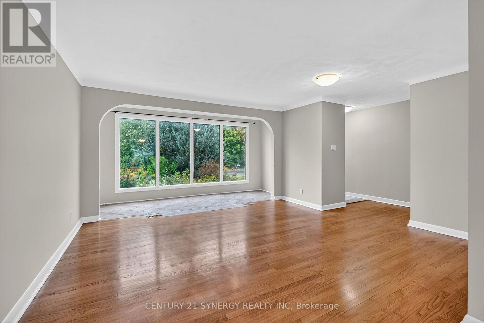 10 Pritchard Drive, Ottawa, Ontario  K2G 1B3 - Photo 8 - X12426280