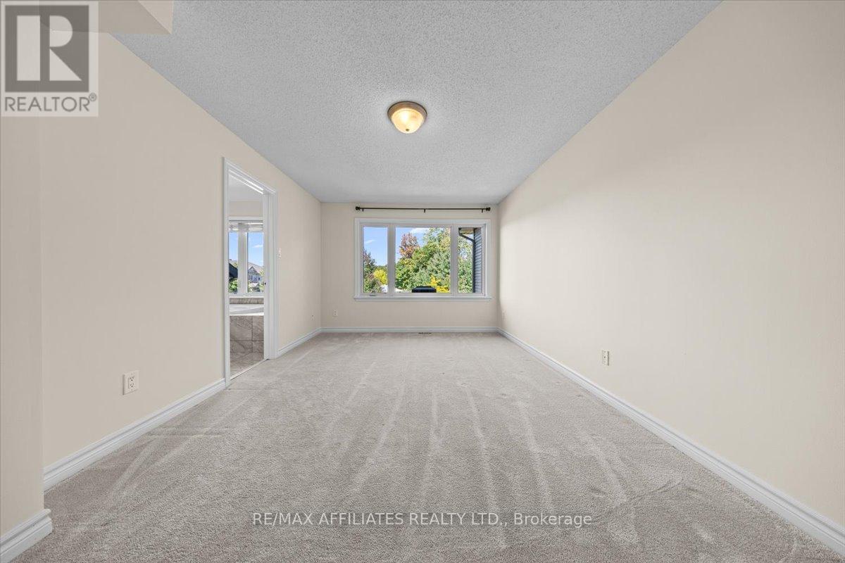 342 Melodie Street, Ottawa, Ontario  K1W 0H9 - Photo 29 - X12426298
