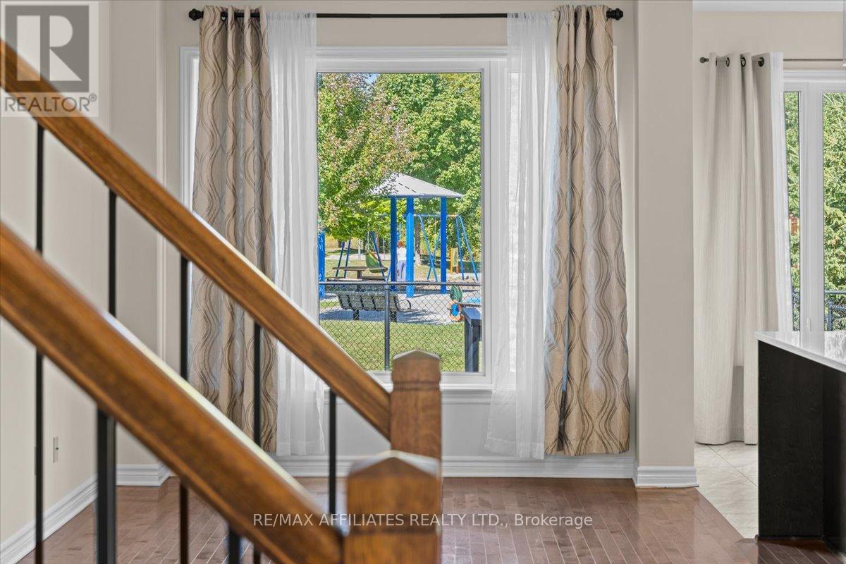 342 Melodie Street, Ottawa, Ontario  K1W 0H9 - Photo 6 - X12426298