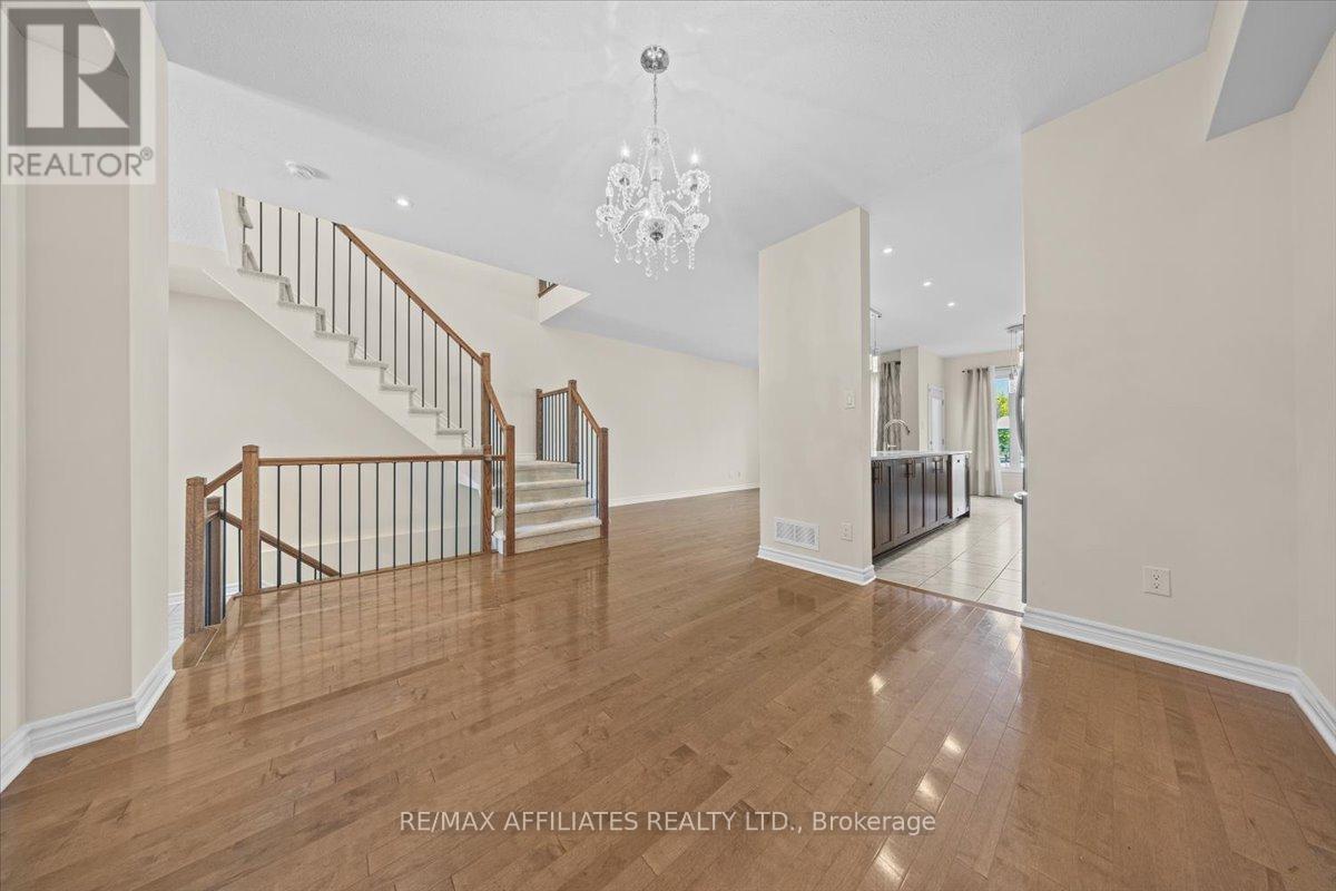 342 Melodie Street, Ottawa, Ontario  K1W 0H9 - Photo 9 - X12426298