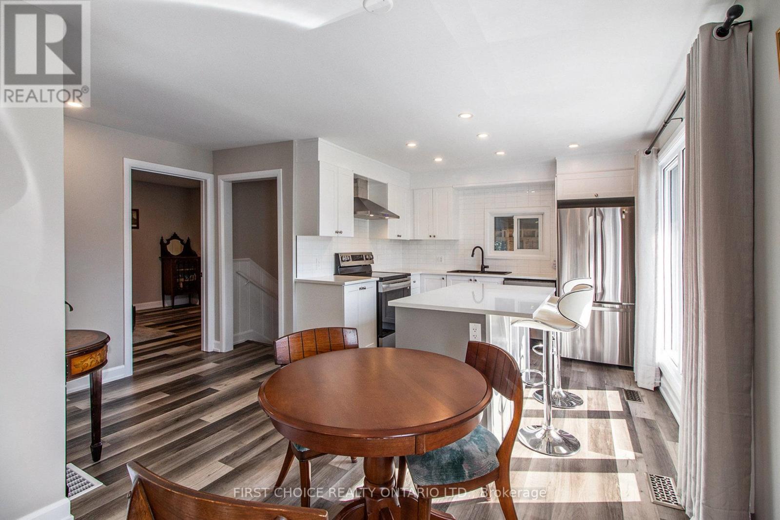802 Chapman Street, Clarence-Rockland, Ontario  K4K 1E6 - Photo 5 - X12426305