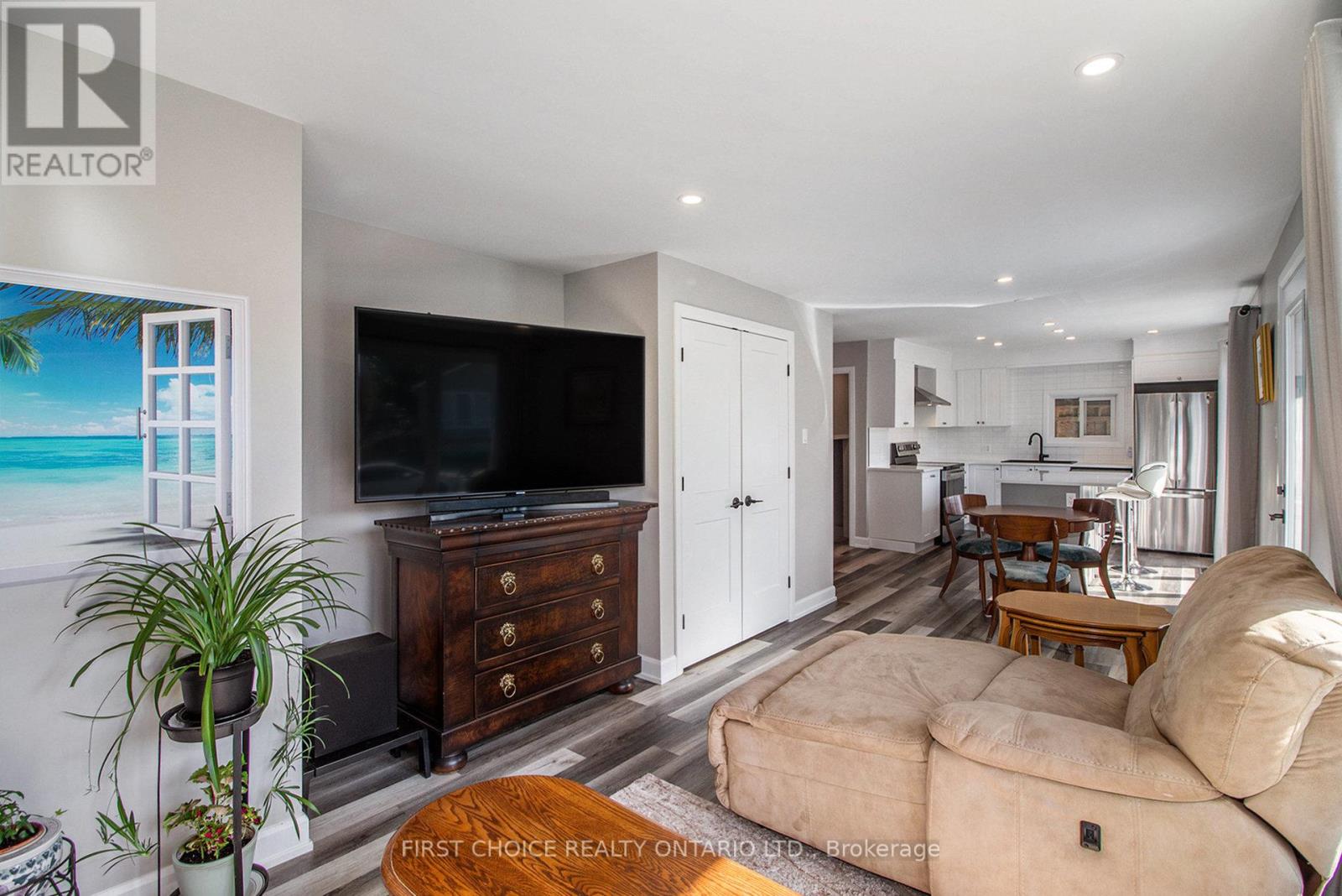 802 Chapman Street, Clarence-Rockland, Ontario  K4K 1E6 - Photo 6 - X12426305