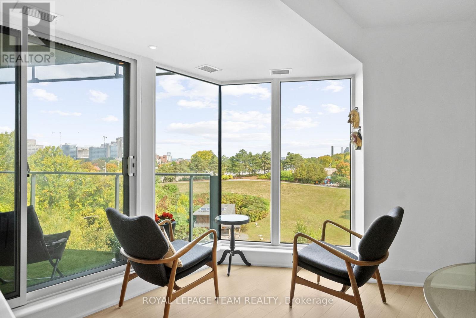 406 - 200 Lett Street, Ottawa, Ontario  K1R 0A7 - Photo 15 - X12426308