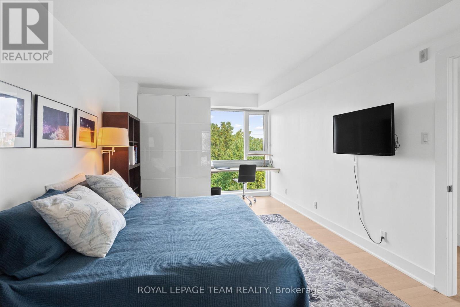406 - 200 Lett Street, Ottawa, Ontario  K1R 0A7 - Photo 17 - X12426308