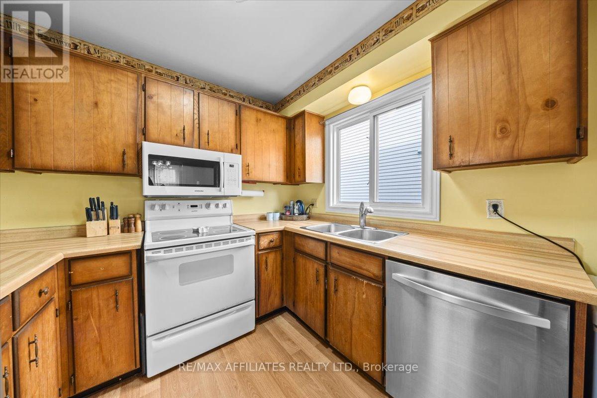 1093 St Lucia Place, Ottawa, Ontario  K1C 2G4 - Photo 12 - X12426309