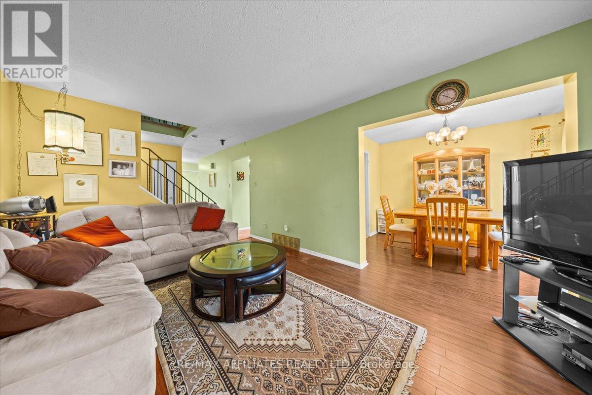 1093 St Lucia Place, Ottawa, Ontario  K1C 2G4 - Photo 9 - X12426309