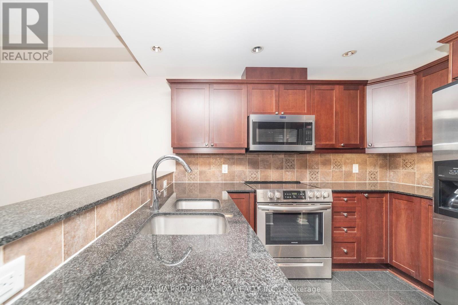 403 - 700 Sussex Drive, Ottawa, Ontario  K1N 1K4 - Photo 4 - X12426337