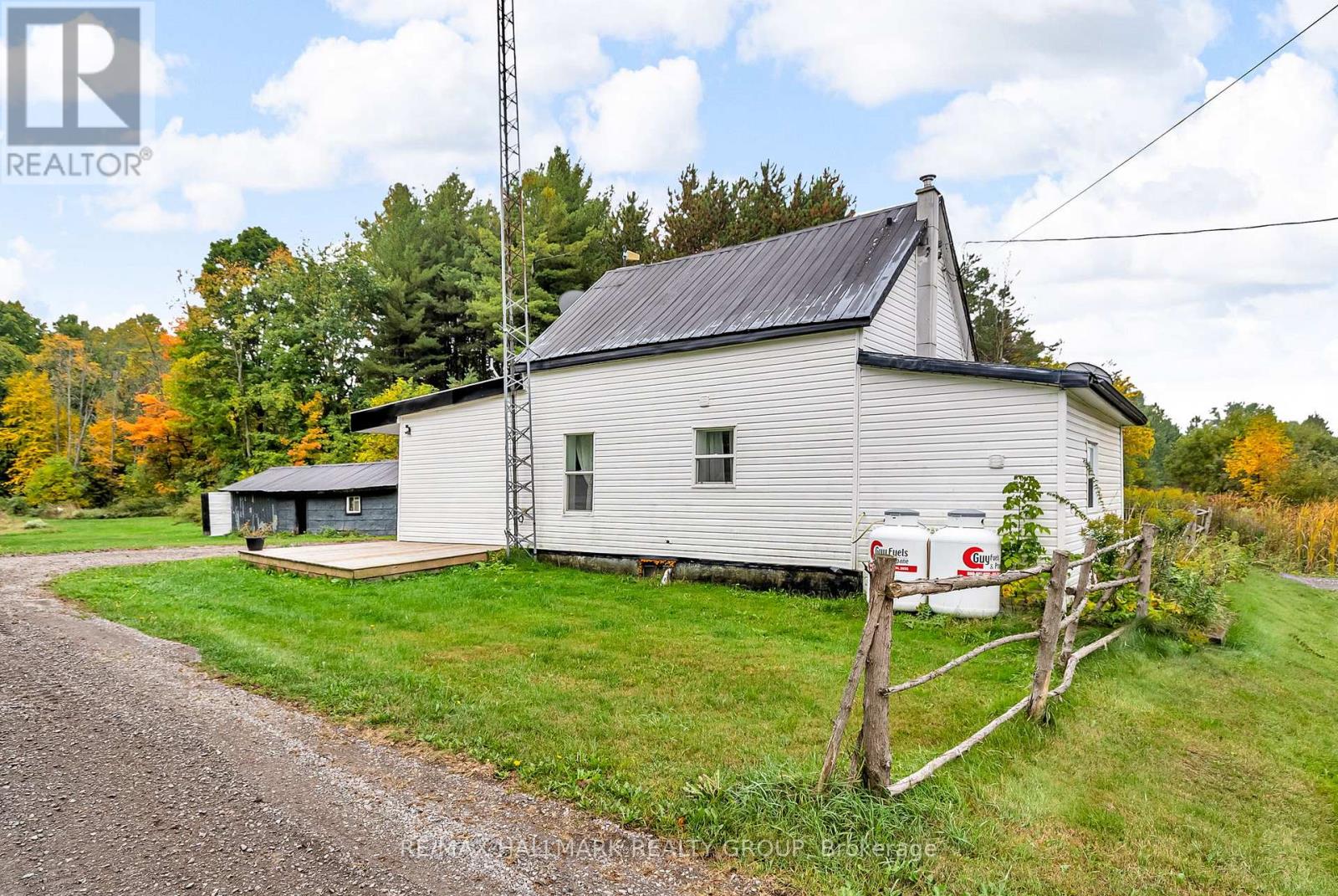 10450 Clark Road, North Dundas, Ontario  K0E 1S0 - Photo 3 - X12426345
