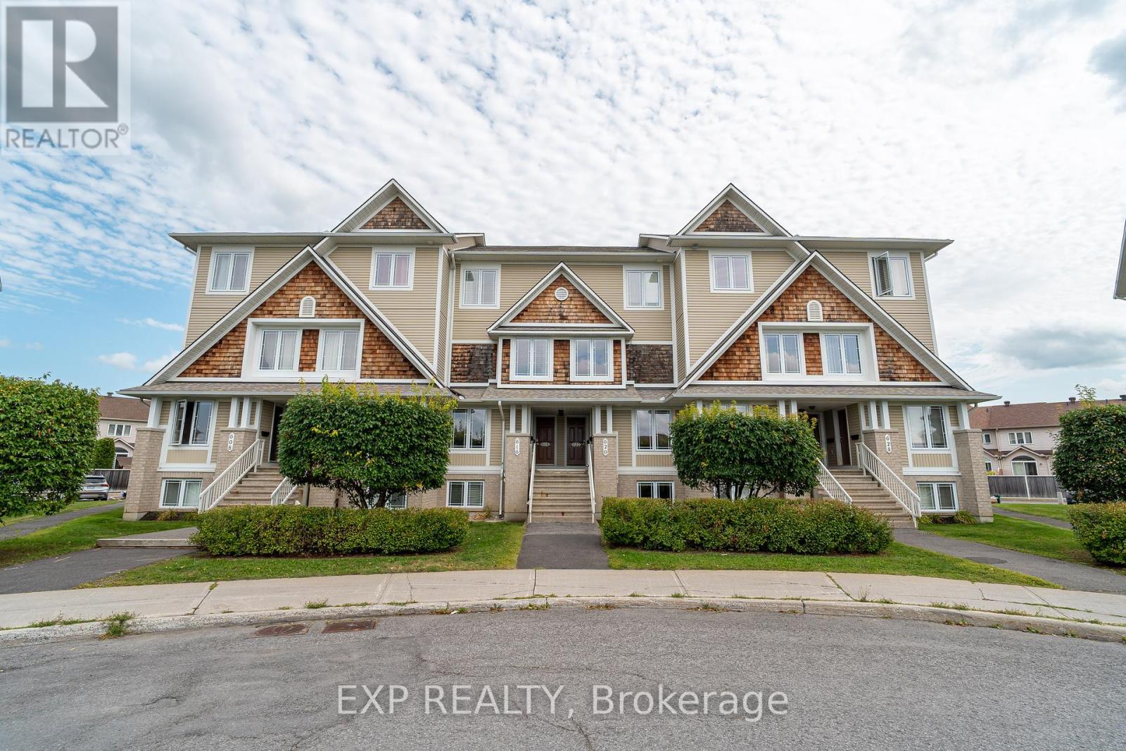 620 LAKERIDGE DRIVE, Ottawa, Ontario